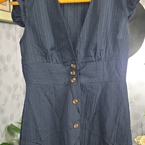 Elegant Navy Button-Down Dress - Picture 5 of 7